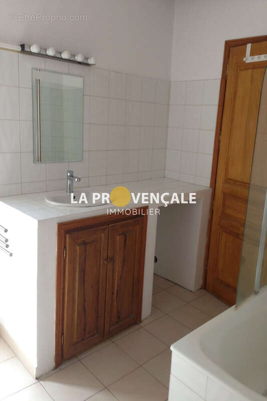 Appartement à TRETS