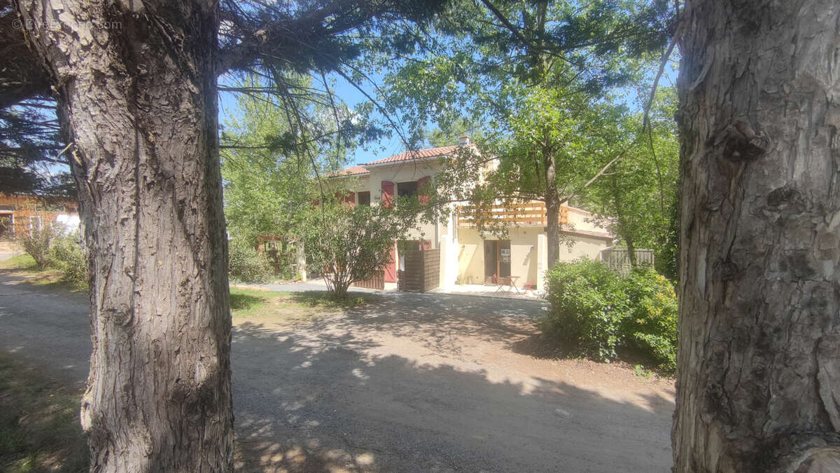 Maison à CAMPAGNE-SUR-AUDE