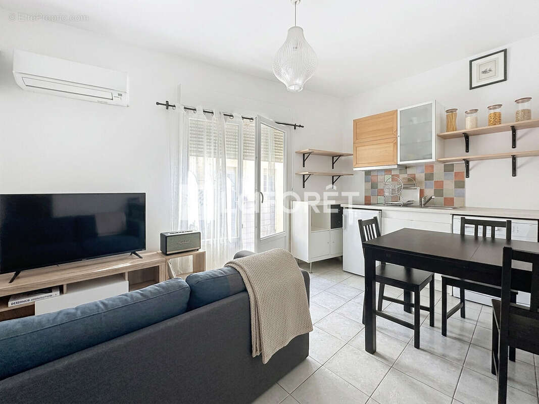 Appartement à MAUGUIO