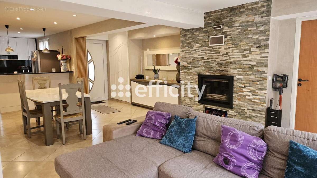 Maison à CHAMPIGNY-SUR-MARNE