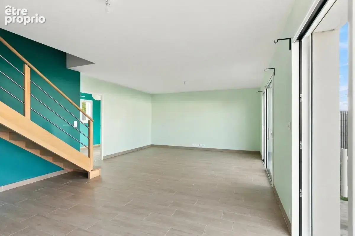 Maison de 6 pièces de 125 m² à Saint-Julien-de-Concelles - photo 3