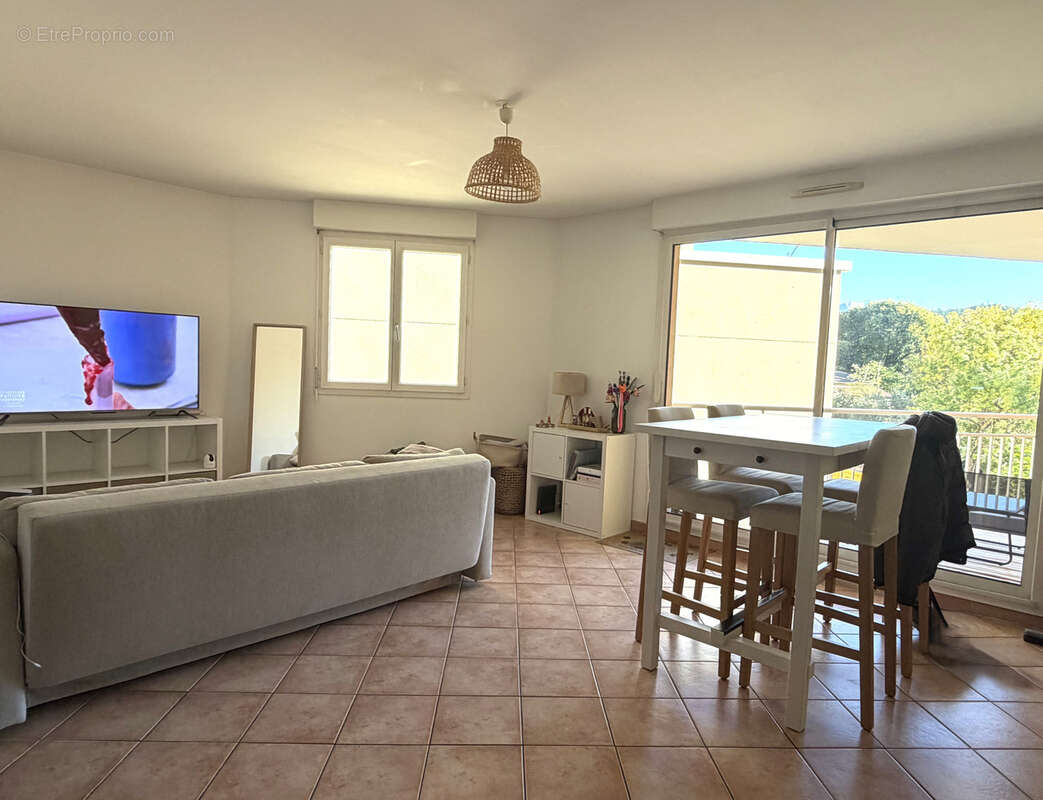 Appartement à LE THOLONET