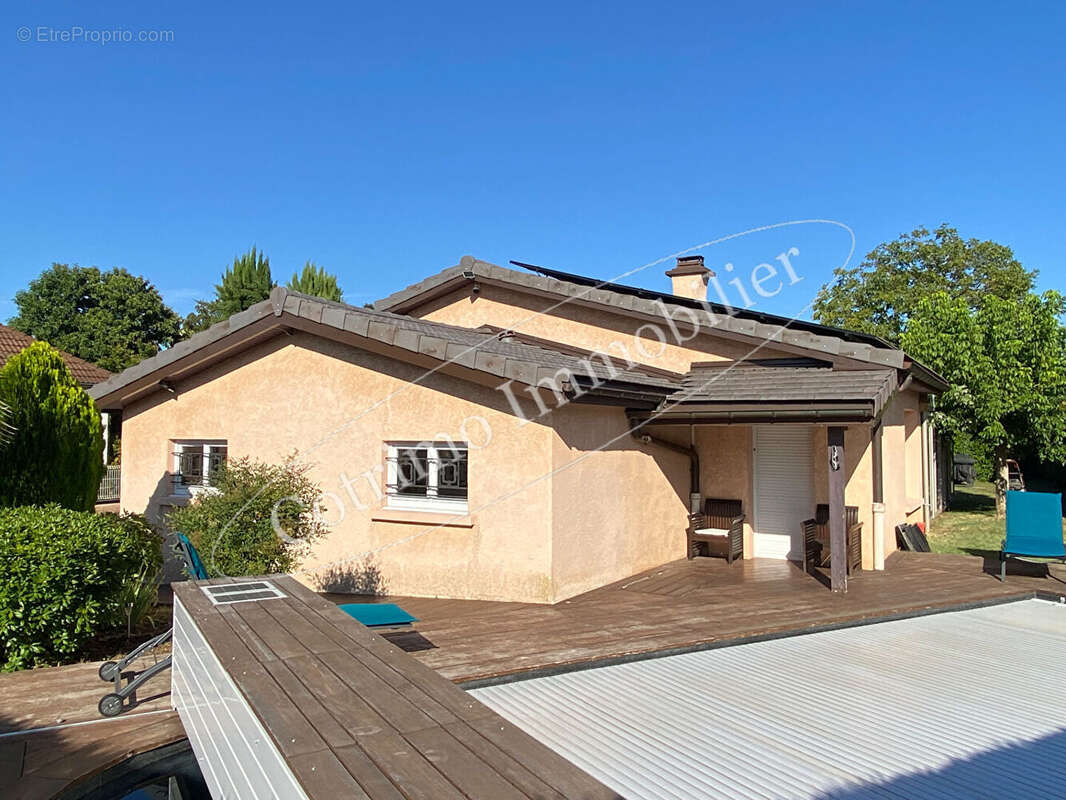 Genas Maison Plain pied 147m² Terrain 788m² - photo 15