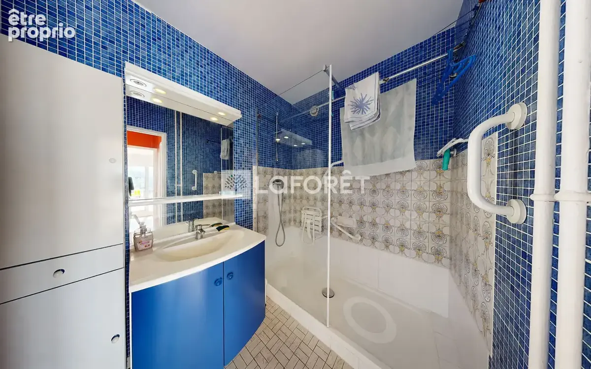 Appartement sans vis-à-vis - Balcon + Loggia + Box - photo 10