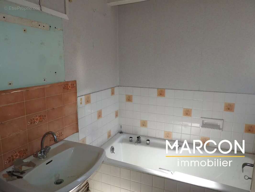 Maison à GENTIOUX-PIGEROLLES