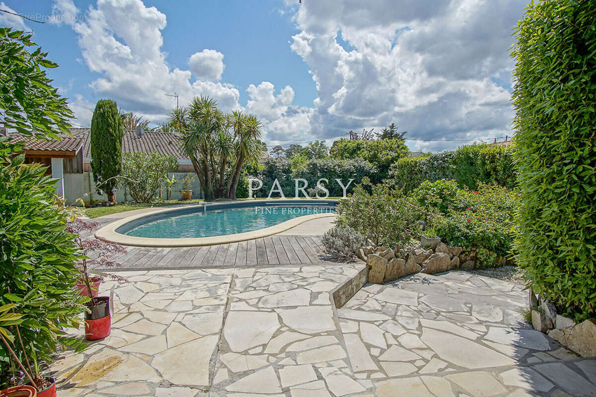 Maison à GUJAN-MESTRAS