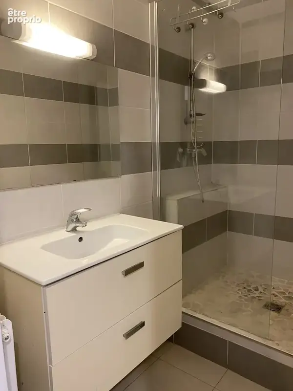 Appartement 5 pièces 90 m² à vendre à Bourg-Les-Valence (26500) - photo 3