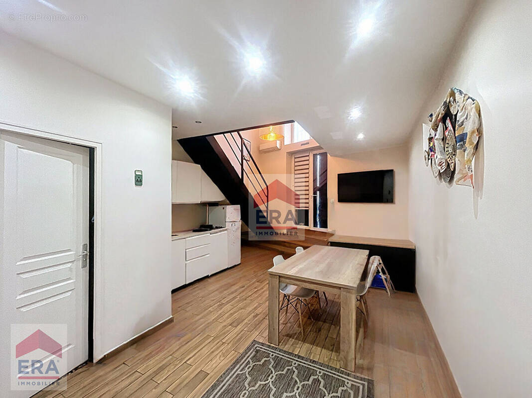 Appartement à MARSEILLE-2E
