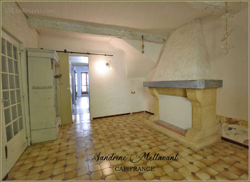 Maison à SAINT-THIBERY