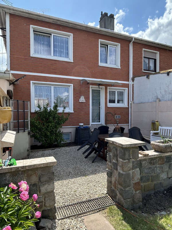 Maison à COURCELLES-LES-LENS