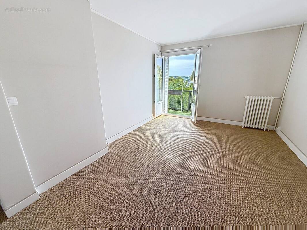 Appartement à LE PERREUX-SUR-MARNE