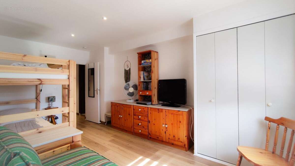 Maison à LA LONDE-LES-MAURES