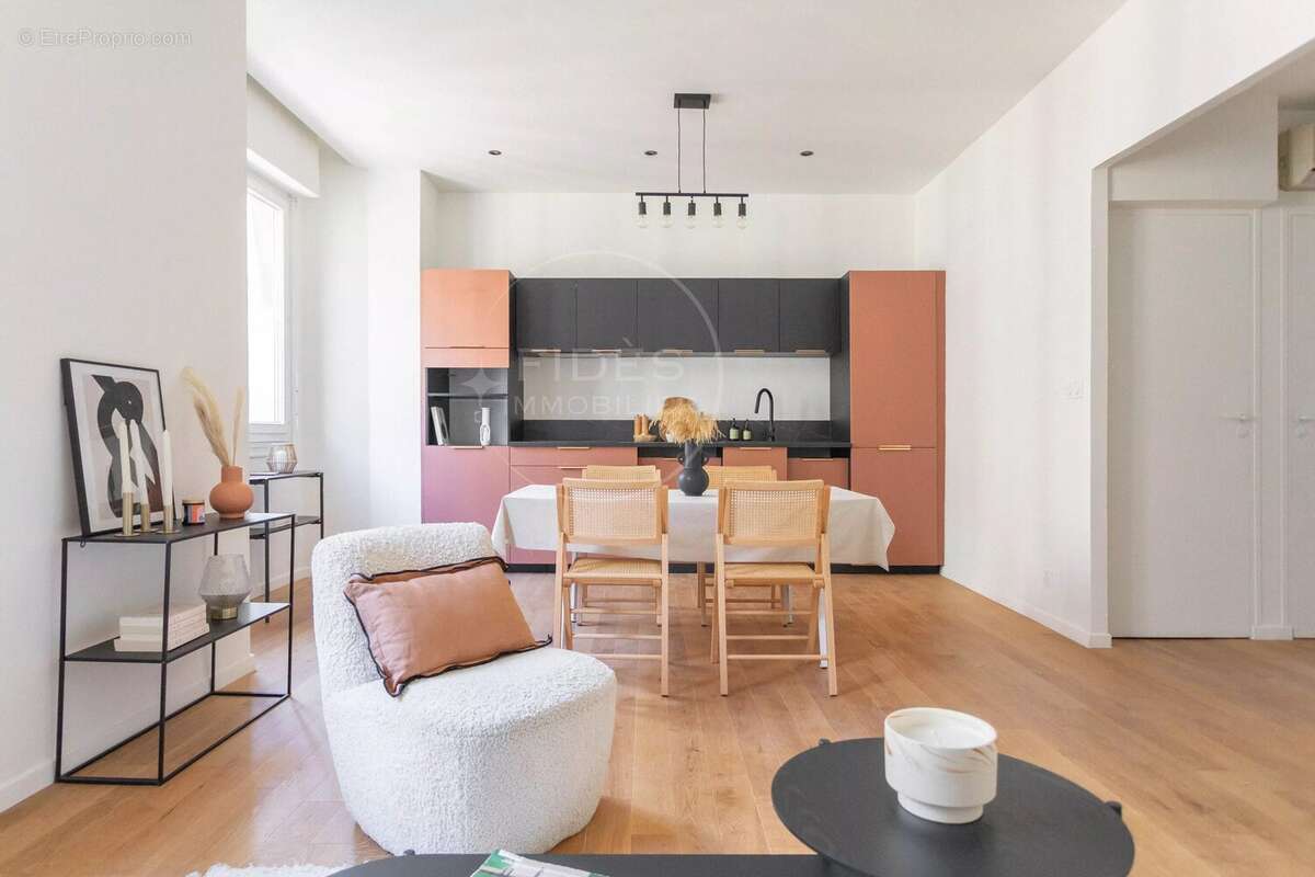 Appartement à MARSEILLE-6E