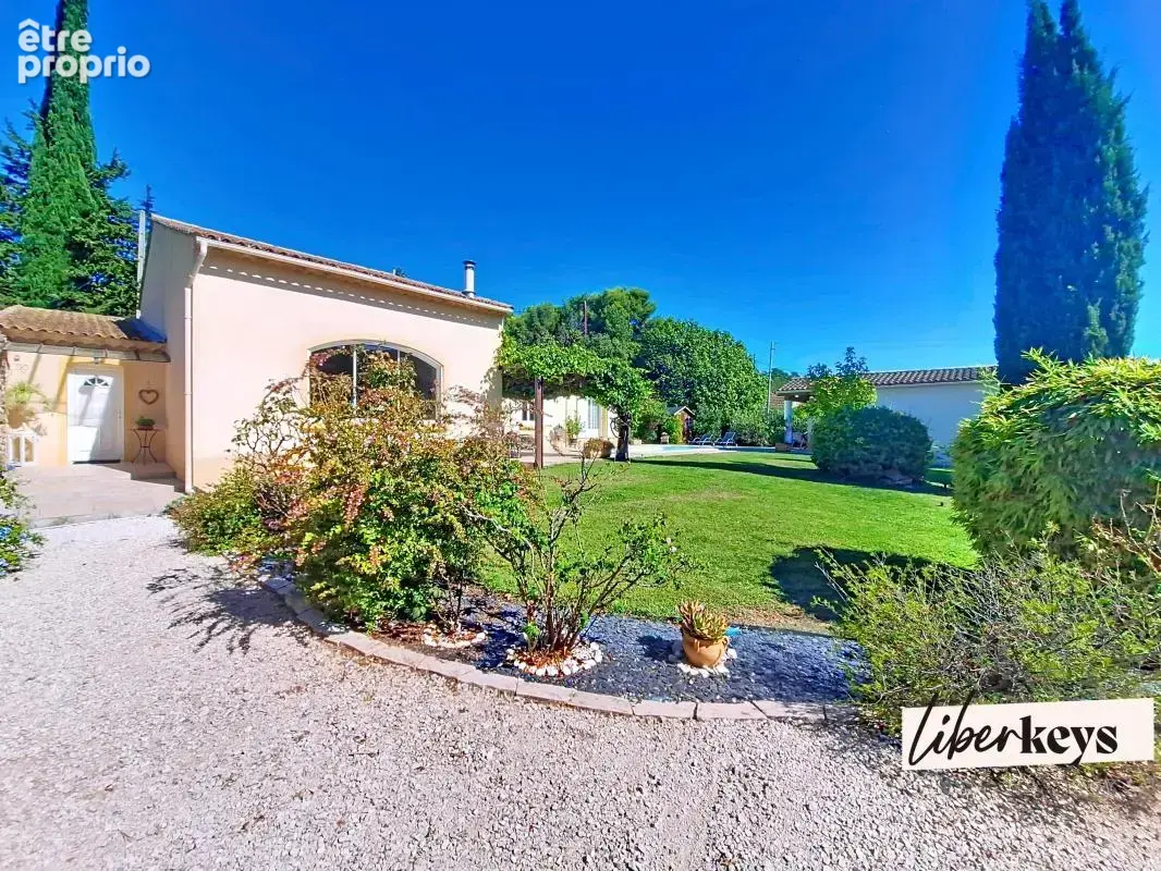 Istres – Propriété avec piscine et parcelle constructible détachable - photo 14
