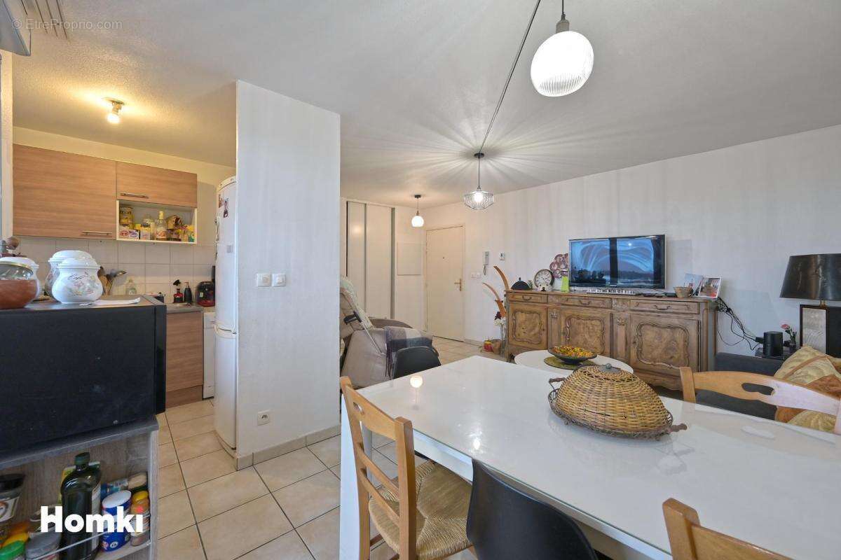 Appartement T3 de 60 m2 à La Verpillière 38290, Avenue du Général de Gaulle - photo 3