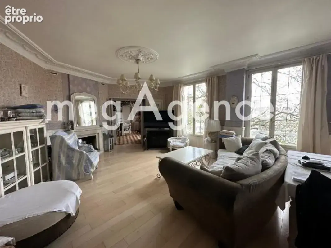 Maison familiale - 7 pièces à Neuilly Plaisance - photo 2