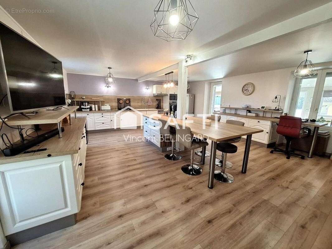 Photo 3 - Maison à SAINT-RABIER