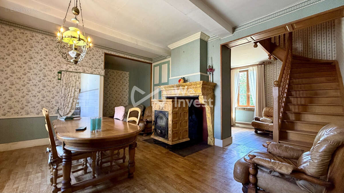 Maison 163 m² à Mandres-En-Barrois  - photo 3