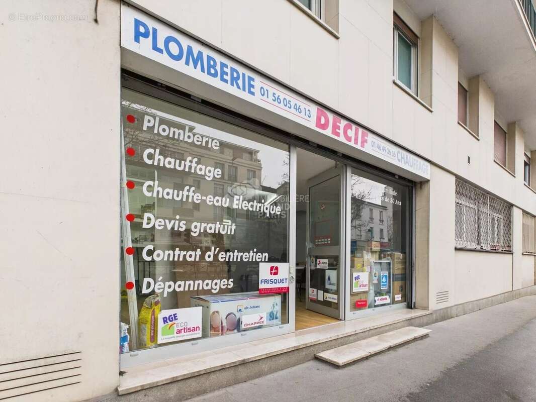 Commerce à COURBEVOIE