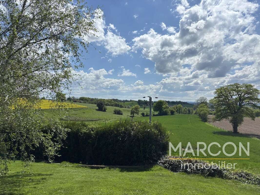 Maison à LE GRAND-BOURG