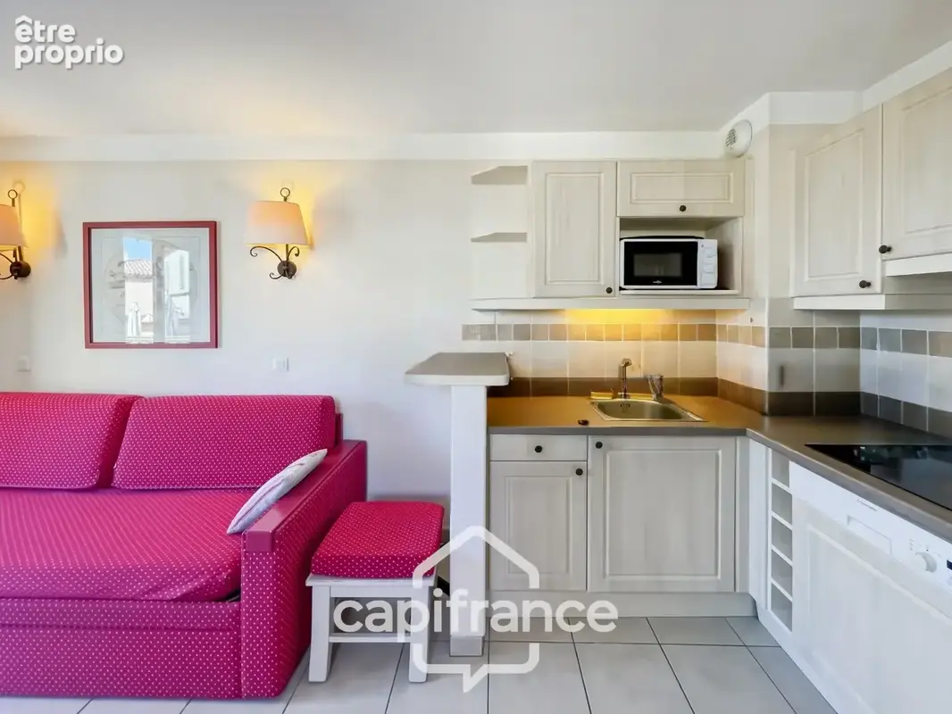 DOMAINE DE PONT ROYAL, maison  de 45 m2 avec vue dégagée , élevée d'un étage, 2 chambres, mitoyenne d'un seul côté, piscine priv - photo 9