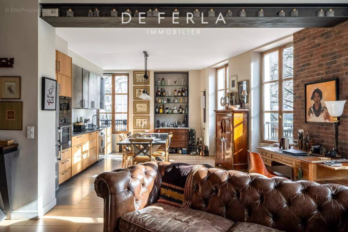 Appartement à PARIS-15E