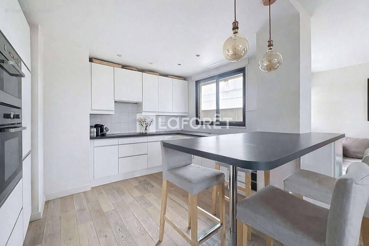 Appartement à SURESNES