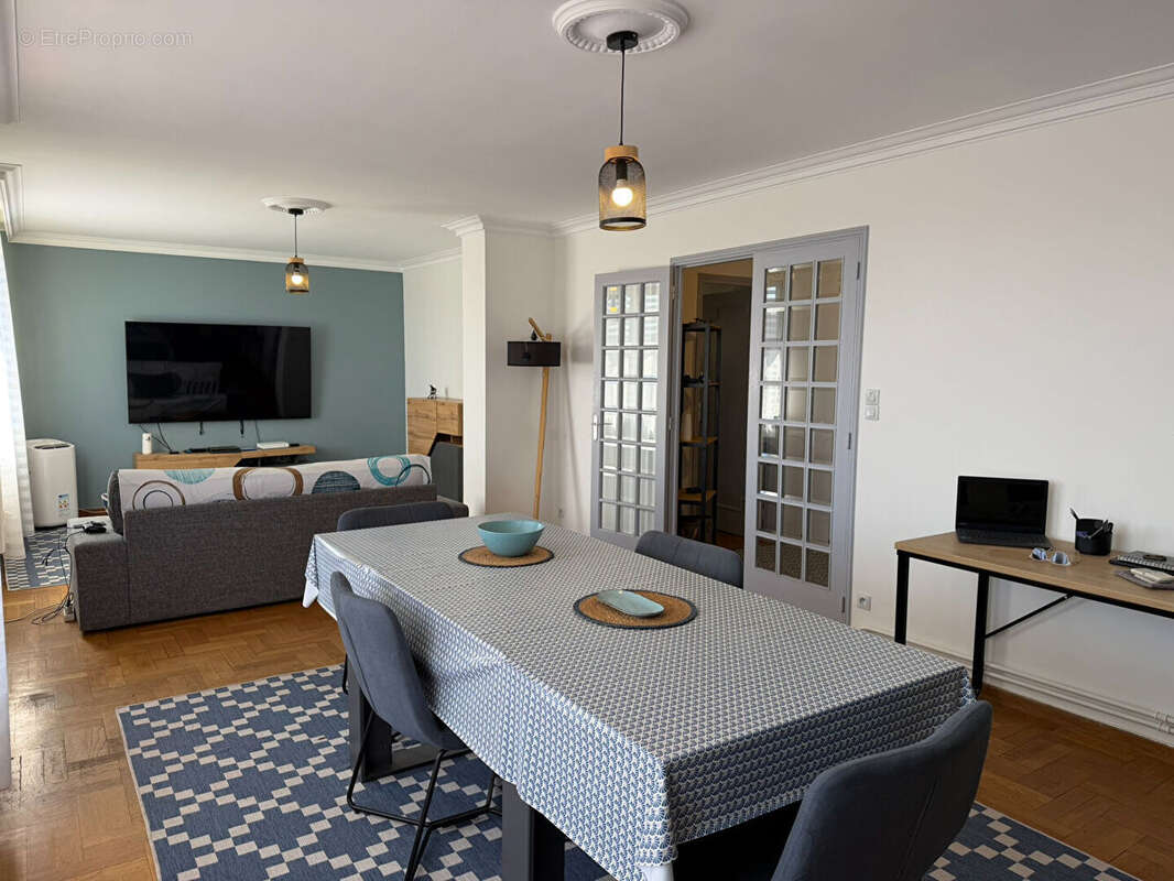 Appartement traversant de 103 m² avec terrasse garage parquets proche centre-ville et canal - photo 2