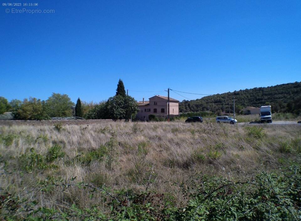 Terrain à CEBAZAN
