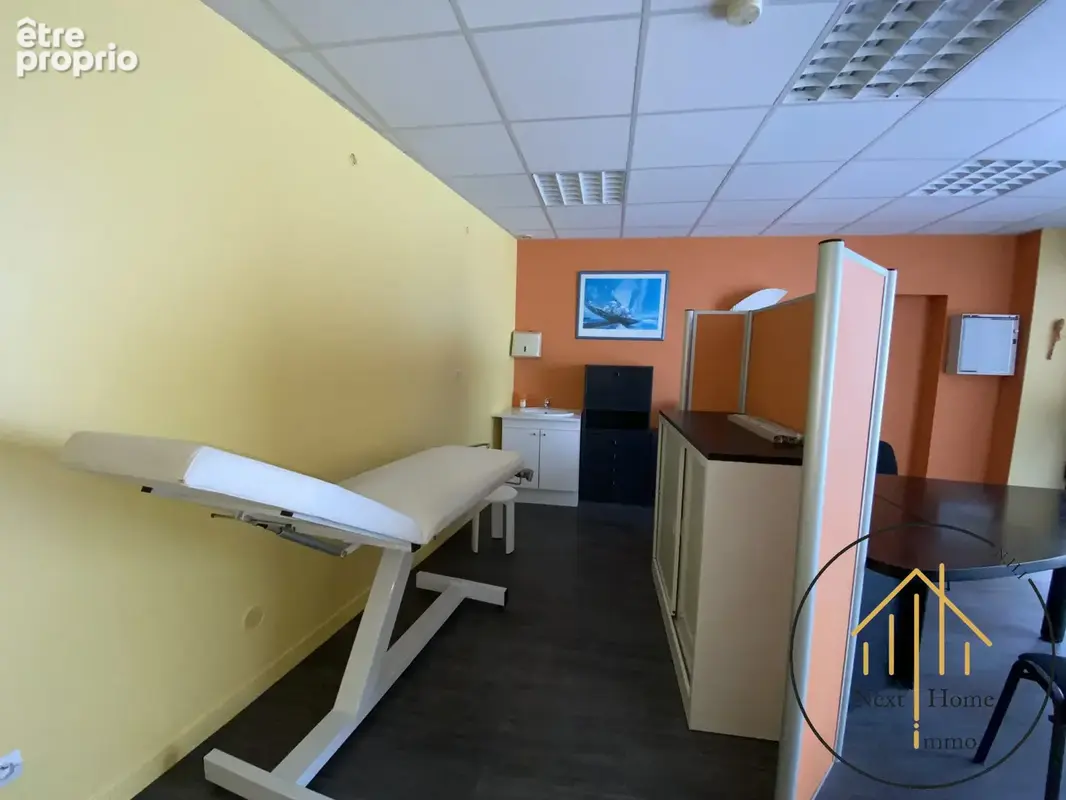 Commerce 80 m² à vendre à Chalais (16210) - photo 3