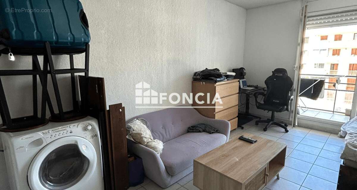 Appartement à MARSEILLE-5E