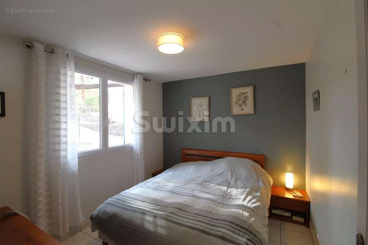 Maison à ROQUEBRUNE-SUR-ARGENS