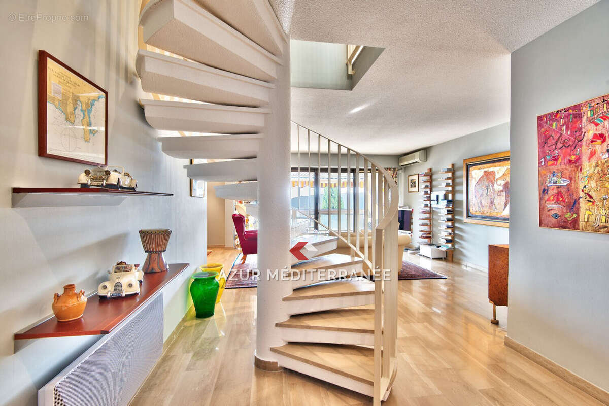 Appartement 116 m² à Villefranche-Sur-Mer  - photo 6