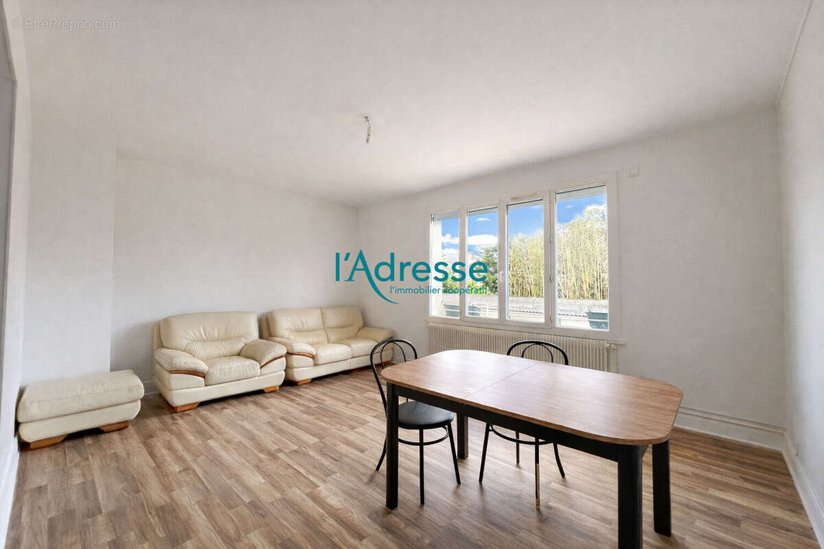 Appartement à NANTERRE