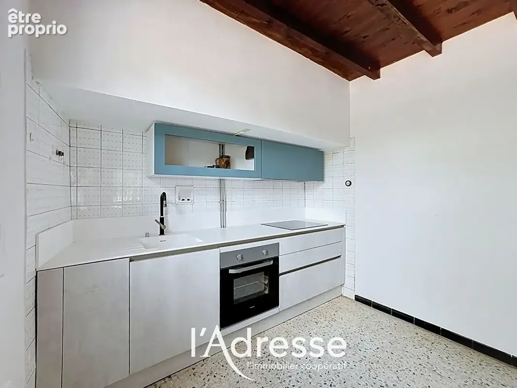 Exclusivité l'Adresse Immobilier - THIL - Maison coeur de village T3 -70 m2 Plain pied + parcelle de 322 m2 + beau garage - photo 4
