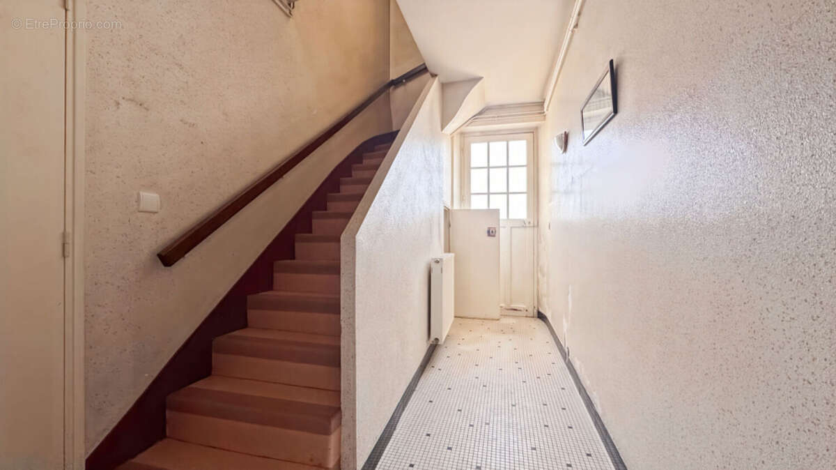 Appartement à VEIGNE