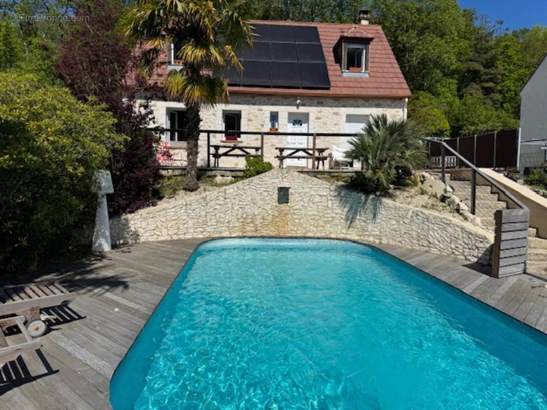 Maison à CHEVINCOURT