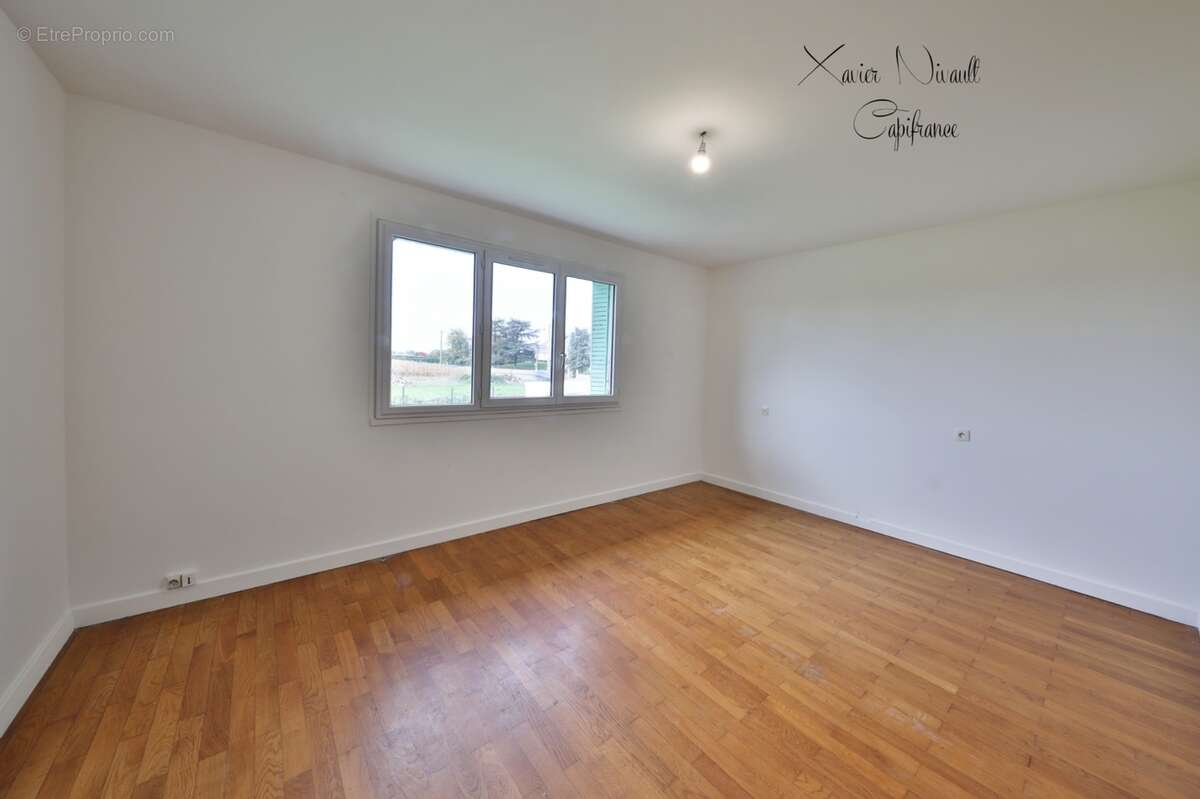 Maison à vendre 6 pièces proche de MONTREVEL EN BRESSE (01) - photo 9