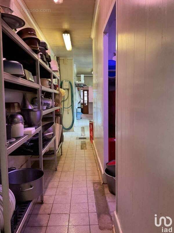 Photo 9 - Commerce à LE DOULIEU