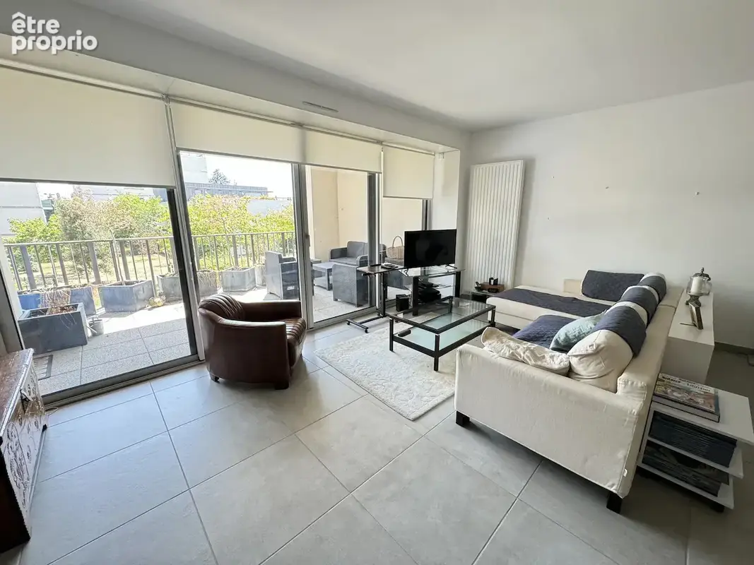 T4 avec terrasse et box proche toutes commodités - photo 3