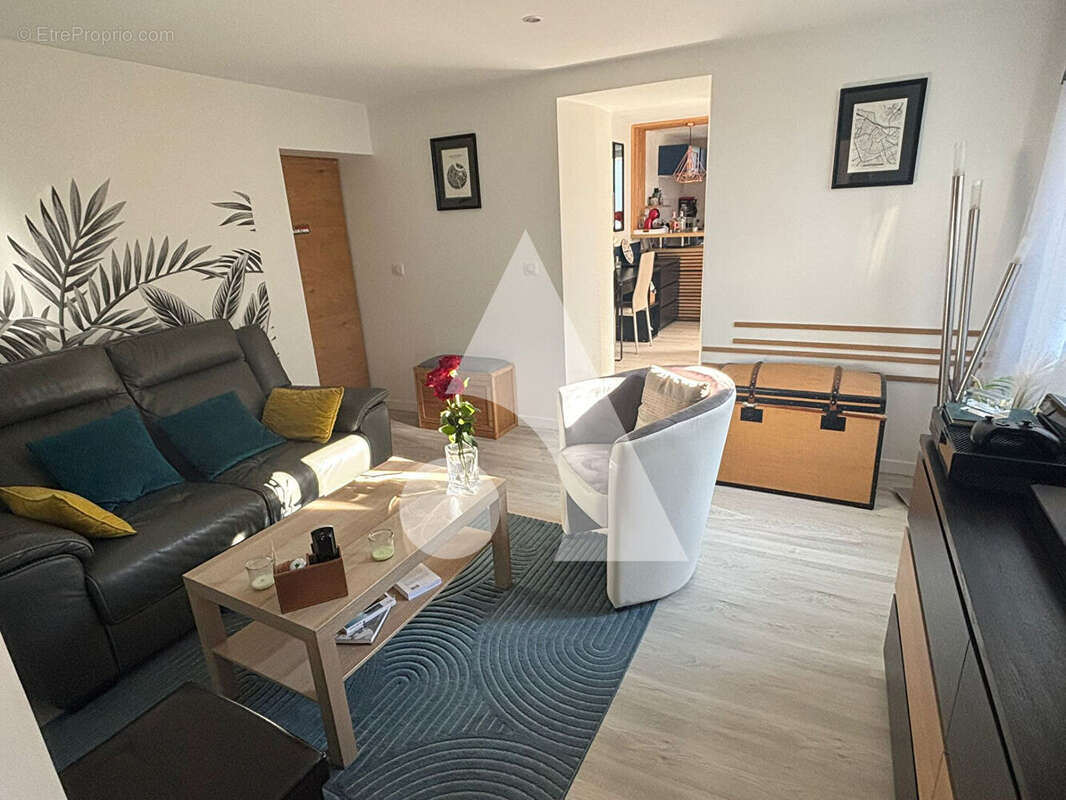 Appartement à BRIE-COMTE-ROBERT