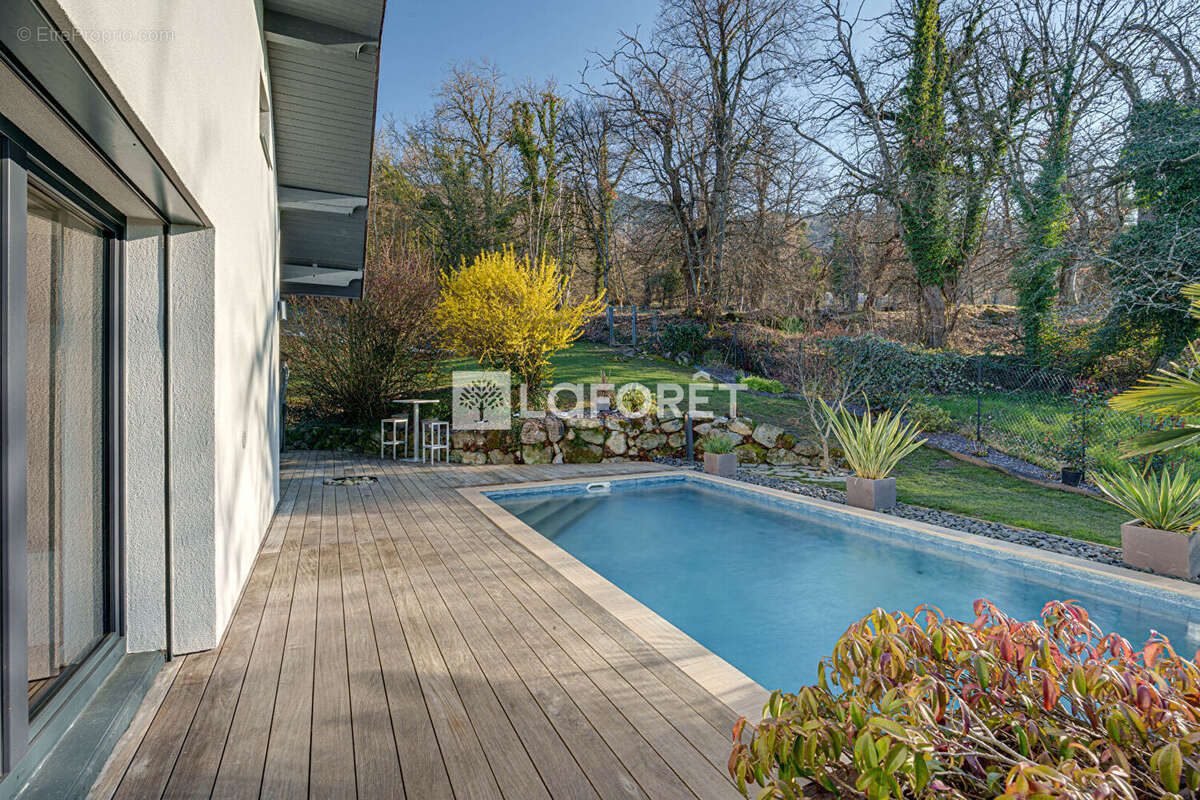 Maison Lugrin 8 pièces 173.17 m²  avec piscine - photo 2