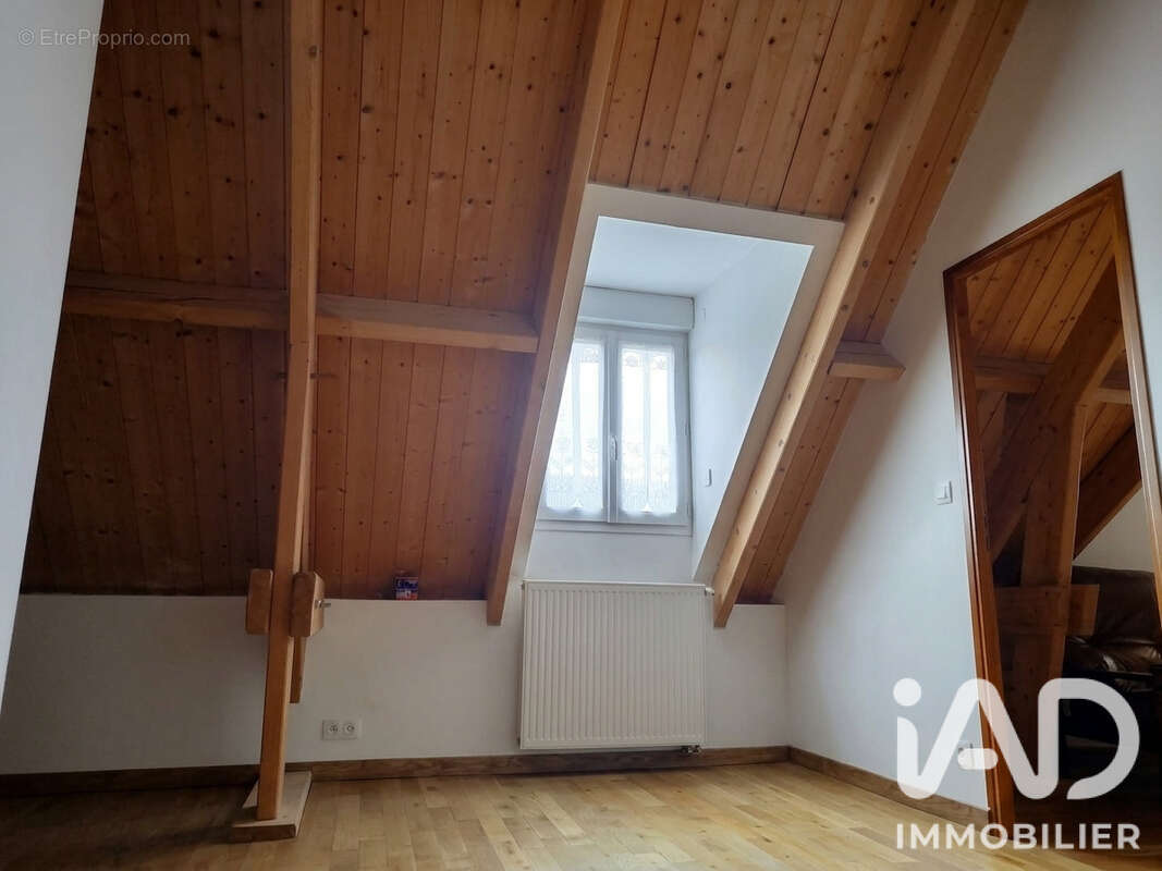 Maison 214 m² à Beaumont-Le-Roger  - photo 9