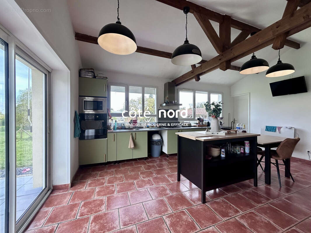 Maison à WALINCOURT-SELVIGNY