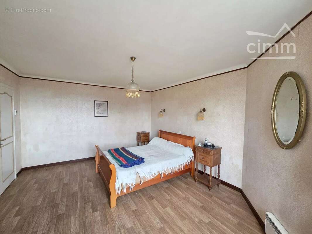 Maison à LES TOUCHES