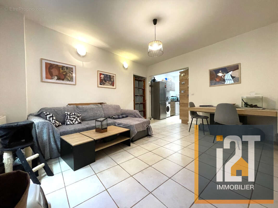 Appartement à NIMES