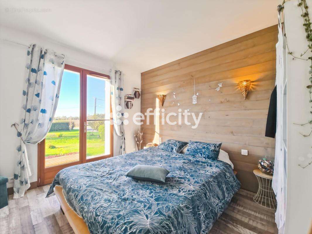 Maison à PORT-DES-BARQUES