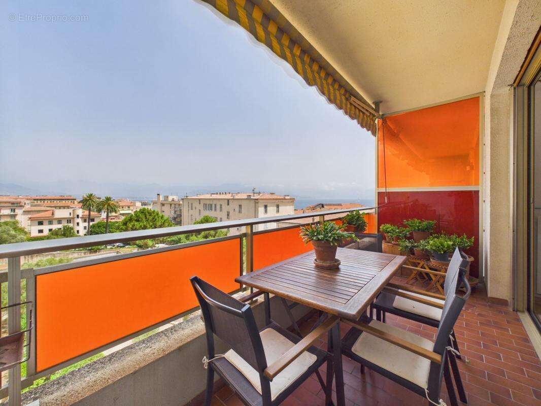 A vendre f3 lumineux vue mer palais grandval - photo 14