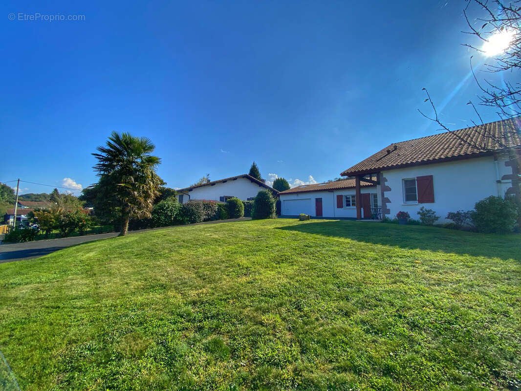 Maison à SAINT-JEAN-PIED-DE-PORT