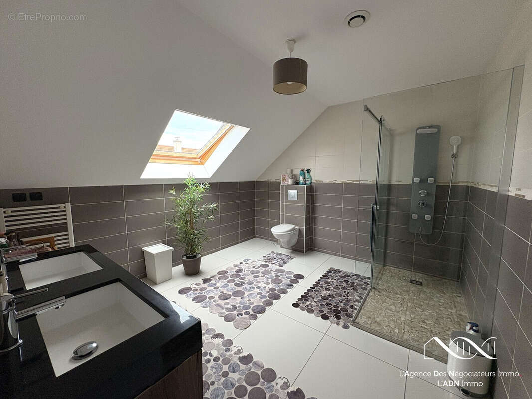 Maison à SAINT-MARTIN-D'ABBAT